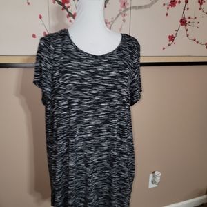 Apt.9 black distress design tunic t shirt